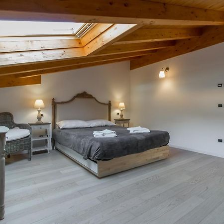 Apartment Tulipani 17 トレメッツォ 部屋 写真