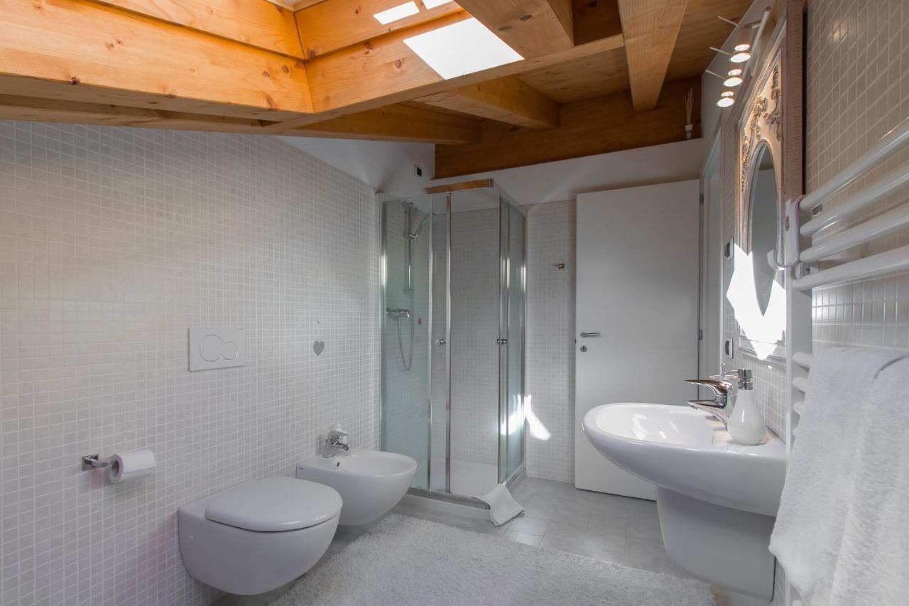 Apartment Tulipani 17 トレメッツォ 部屋 写真