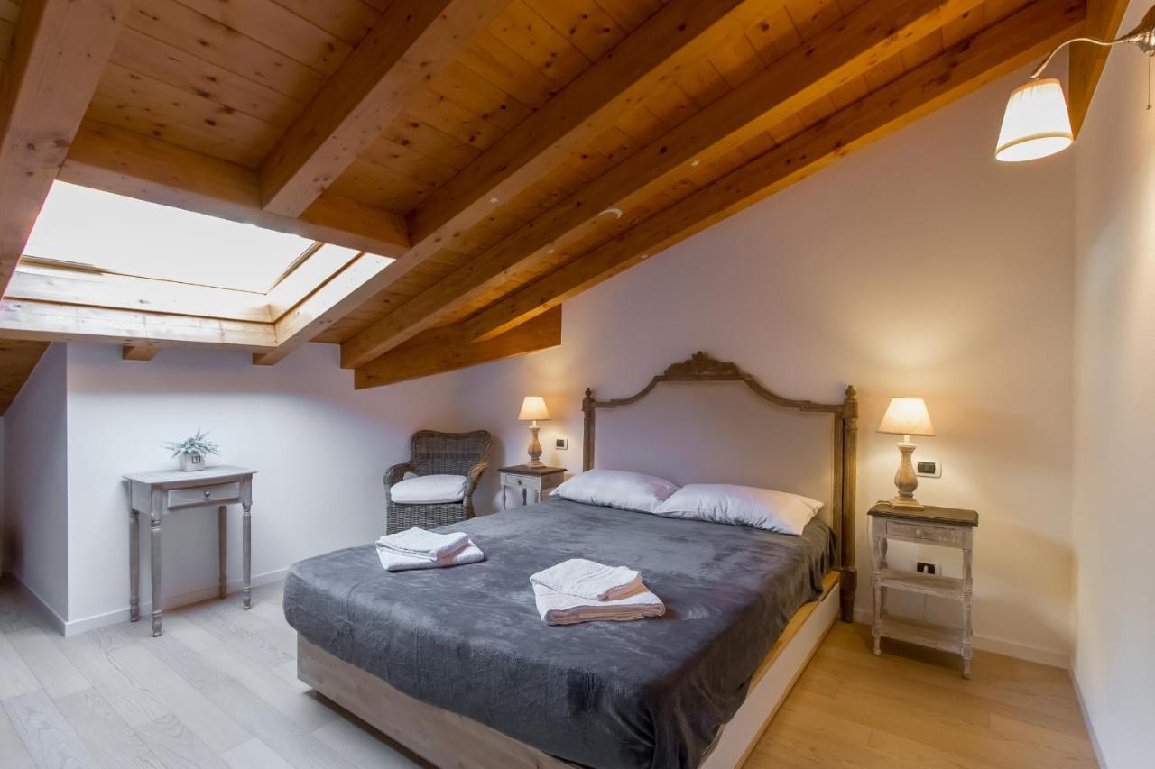 Apartment Tulipani 17 トレメッツォ 部屋 写真