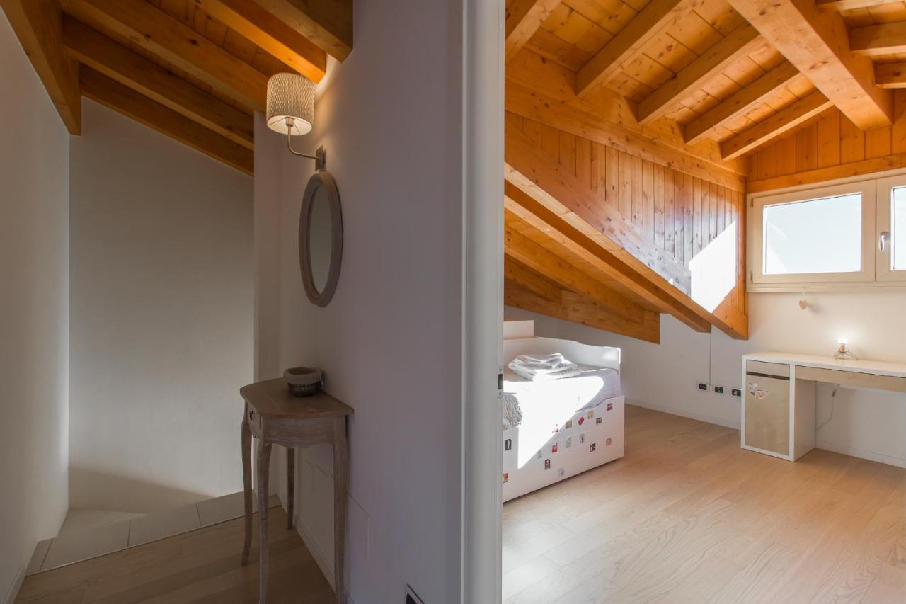 Apartment Tulipani 17 トレメッツォ 部屋 写真