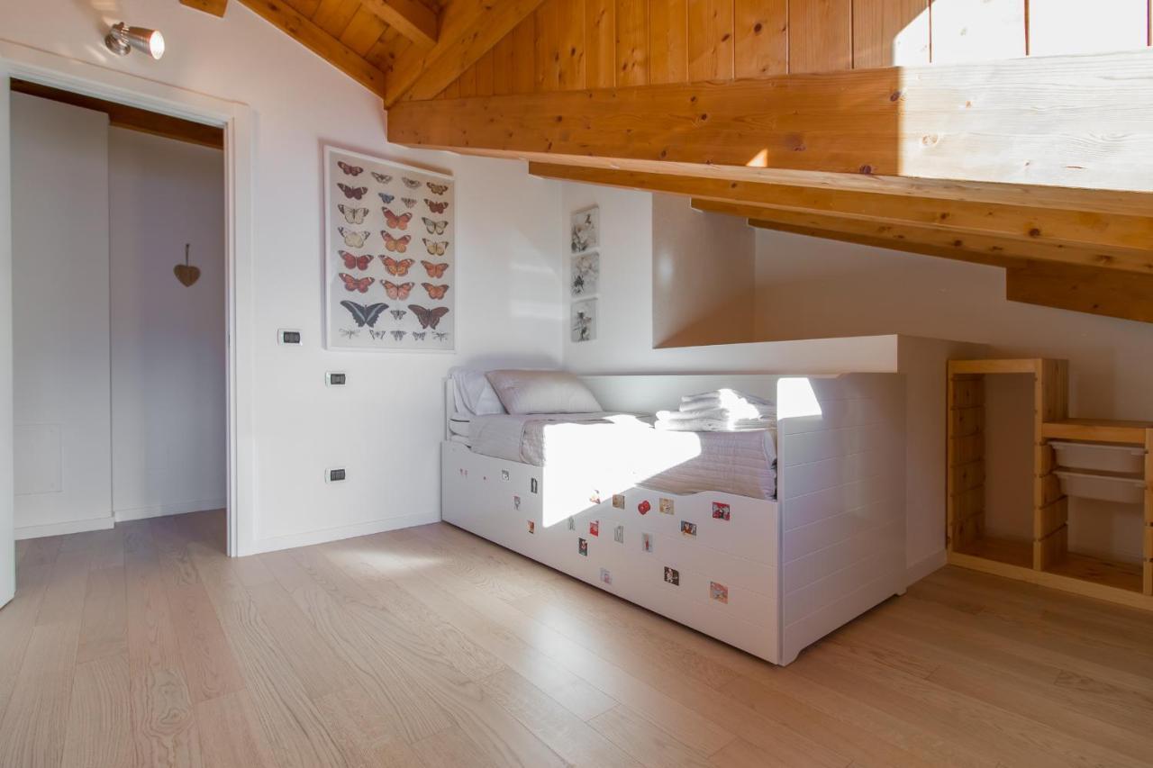 Apartment Tulipani 17 トレメッツォ 部屋 写真