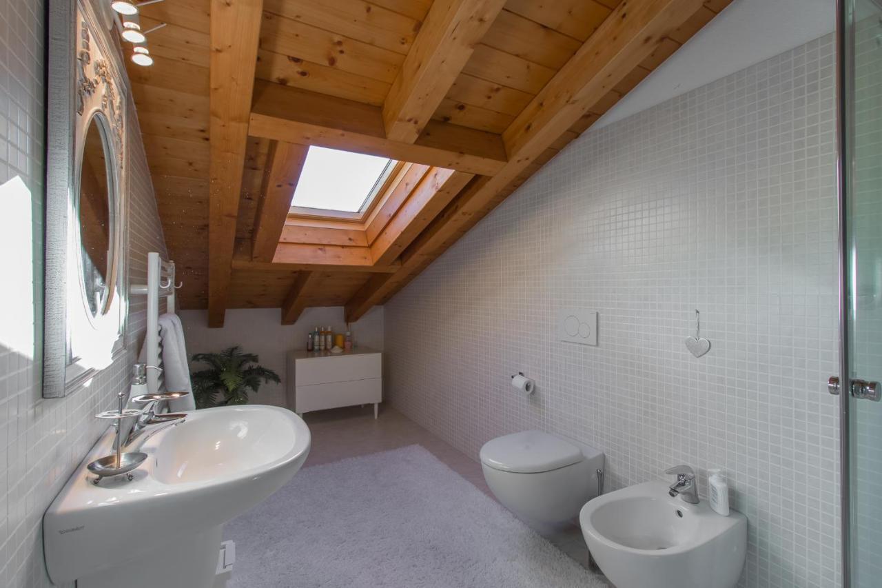 Apartment Tulipani 17 トレメッツォ 部屋 写真